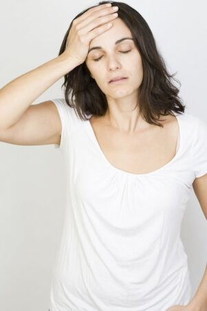 Anämie bei einer Frau ist ein Symptom für das Vorhandensein von Parasiten